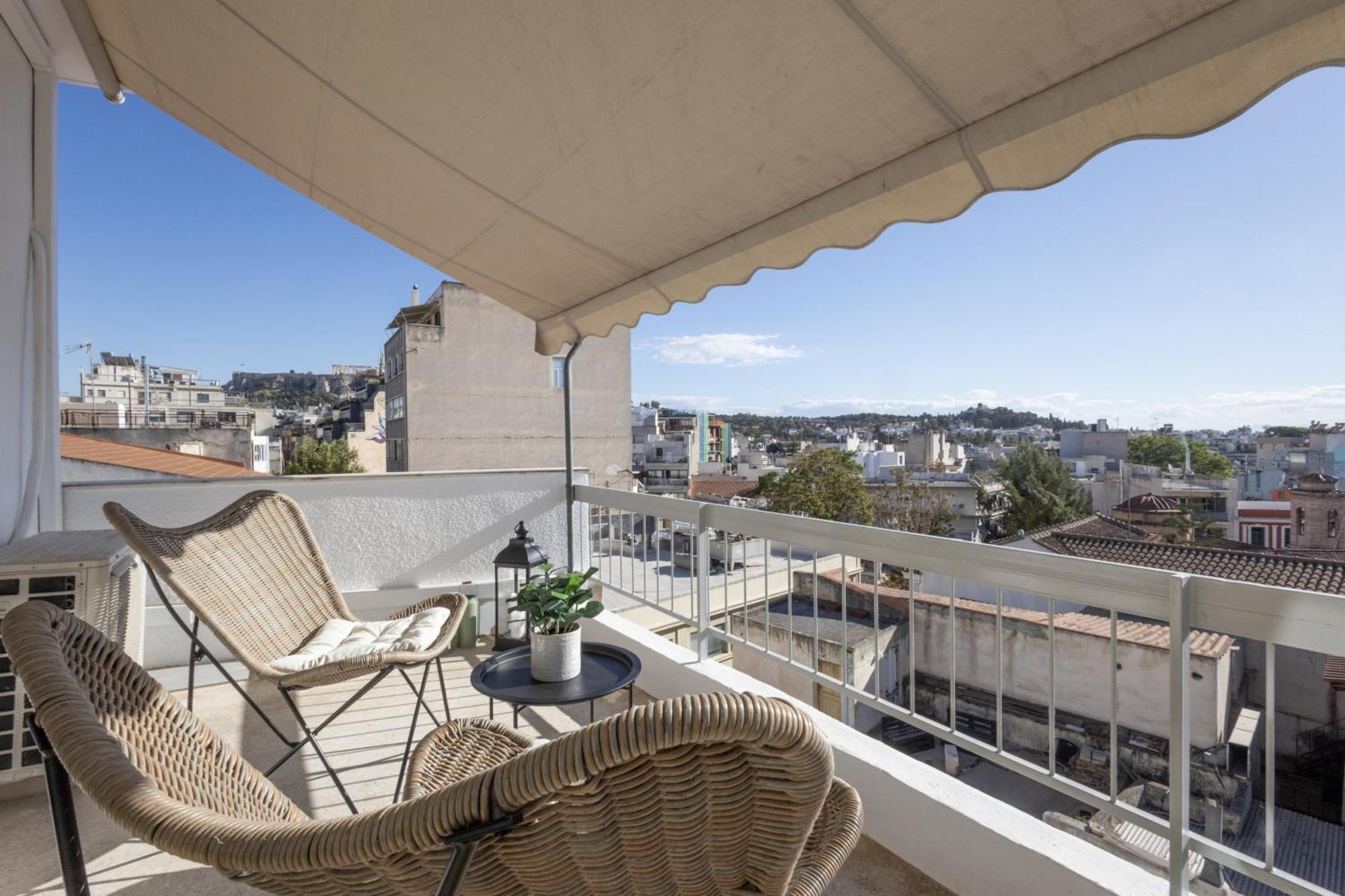 Apartment Loft At Historical Center Of Acropolis View